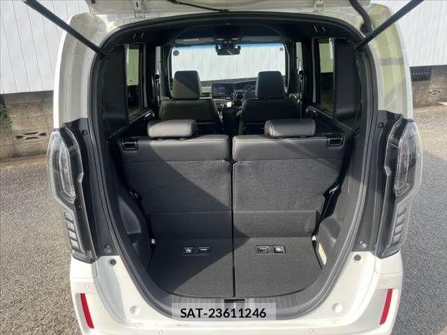 Honda N BOX CUSTOM 2022-02 8562893-15
