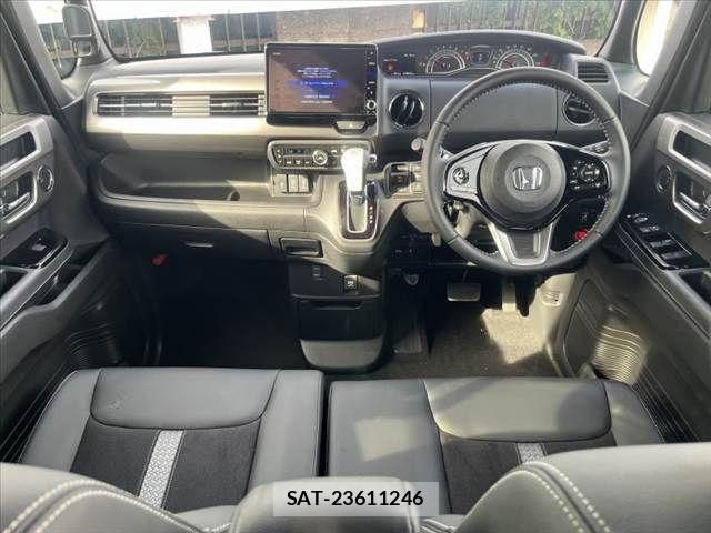 Honda N BOX CUSTOM 2022-02 8562893-16
