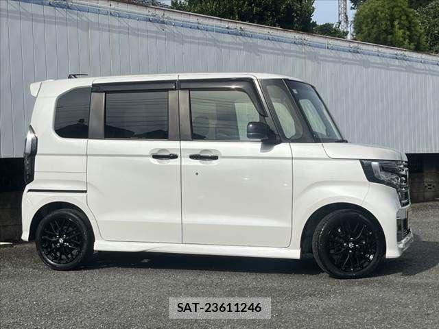 Honda N BOX CUSTOM 2022-02 8562893-5