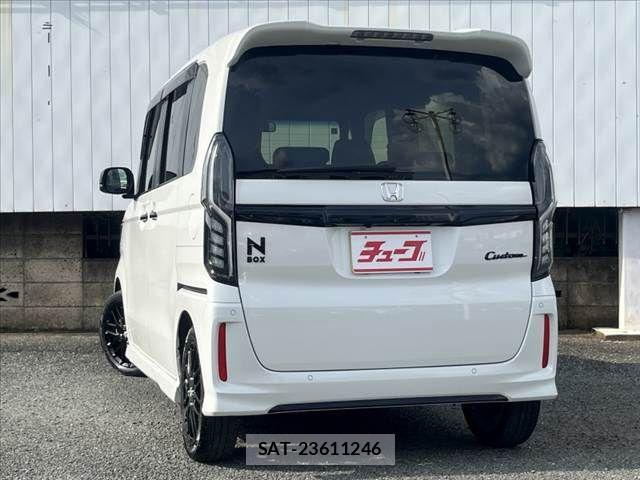 Honda N BOX CUSTOM 2022-02 8562893-8