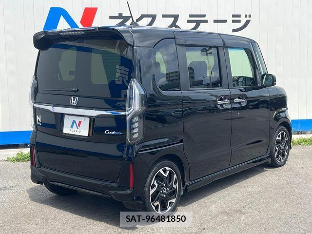 Honda N BOX CUSTOM 2019-09 8562907-17
