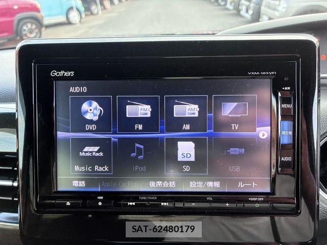 Honda N BOX CUSTOM 2018-01 8562933-17