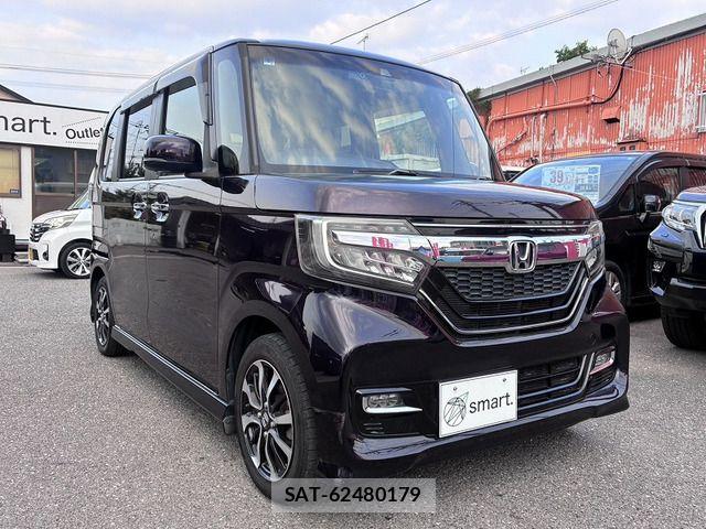 Honda N BOX CUSTOM 2018-01 8562933-3