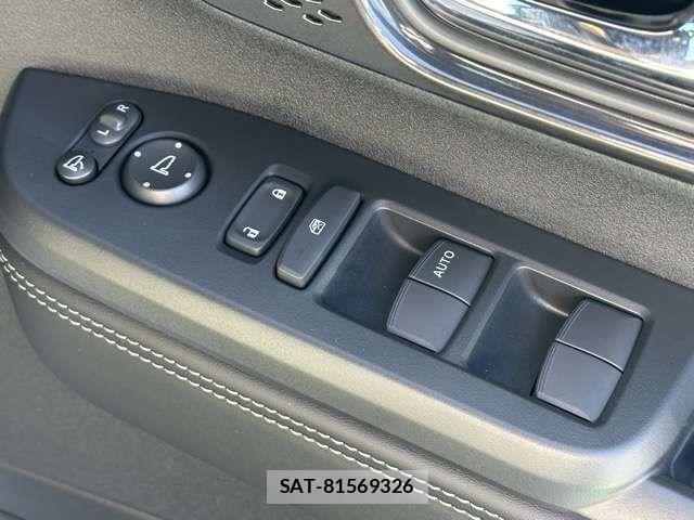 Honda N BOX CUSTOM 2026-06 8562887-15