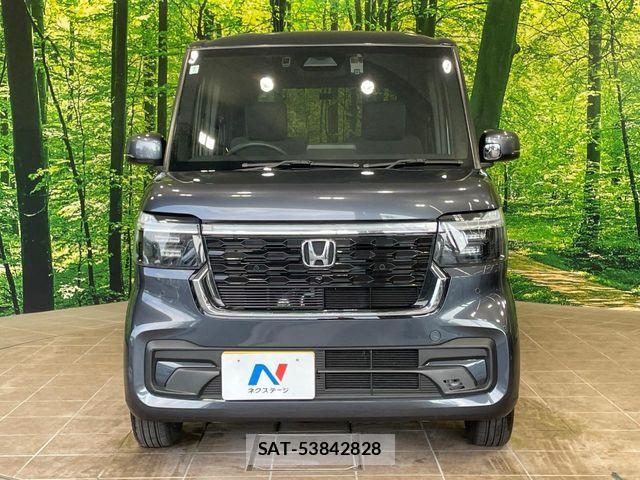 Honda N BOX CUSTOM 2024-03 8627993-13