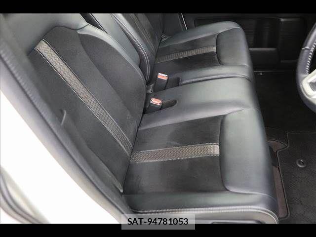 Honda N BOX CUSTOM 2020-03 8628026-10