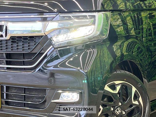 Honda N BOX CUSTOM 2019-04 8628038-11