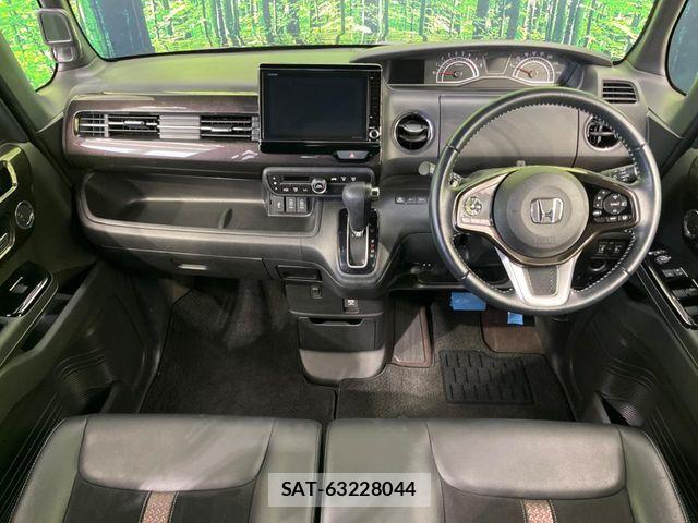 Honda N BOX CUSTOM 2019-04 8628038-1