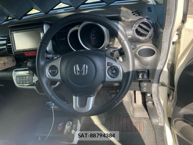 Honda N BOX CUSTOM 2015-03 8628052-10