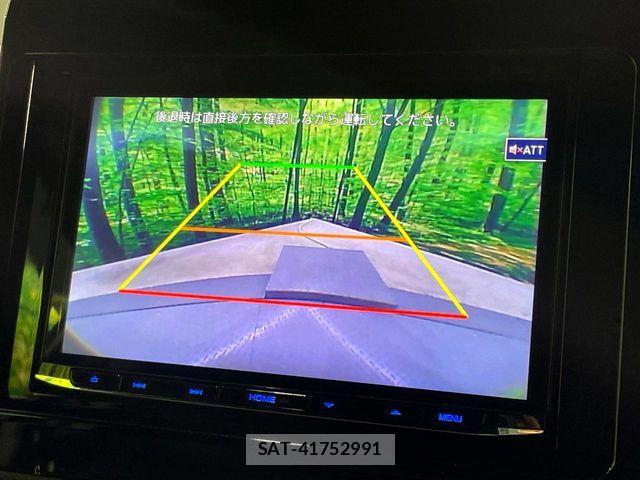 Honda N BOX CUSTOM 2024-08 8628003-3