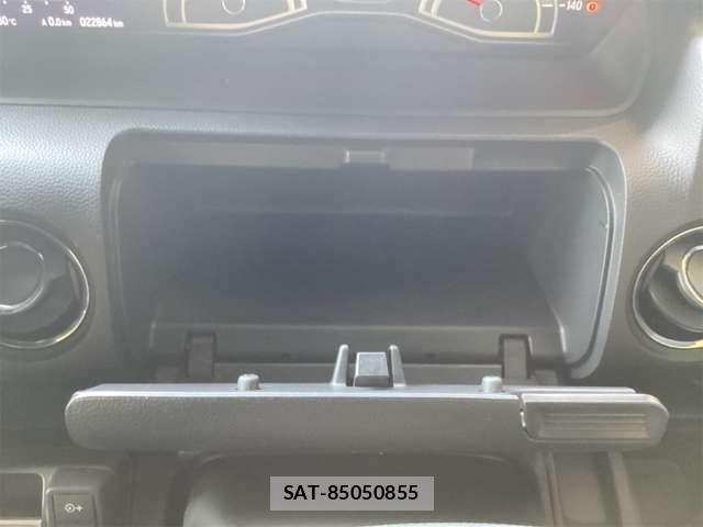 Honda N BOX CUSTOM 2022-03 8627997-10
