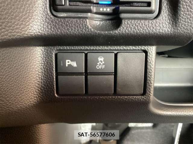 Honda N BOX CUSTOM 2023-01 8628011-10