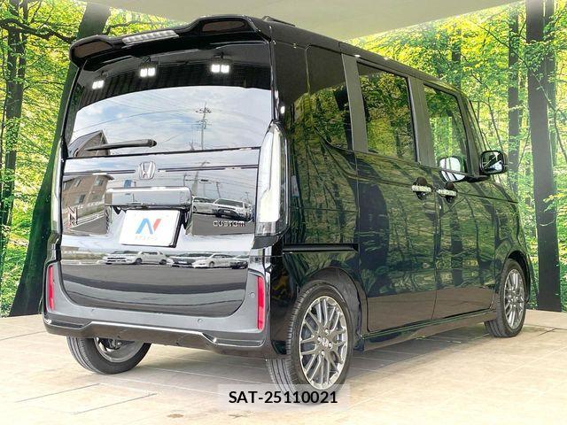 Honda N BOX CUSTOM 2023-11 8627983-16