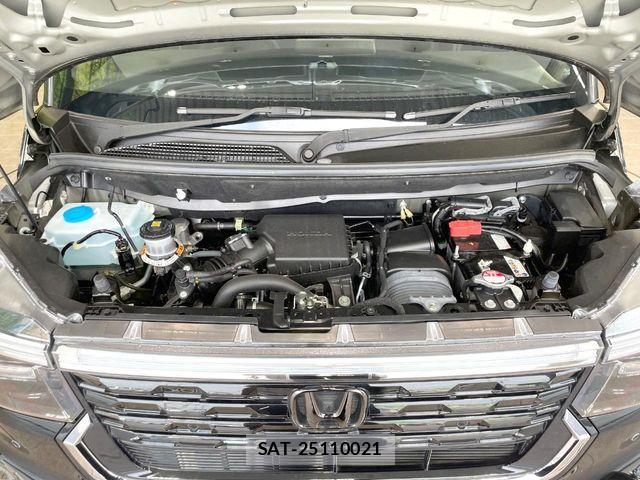 Honda N BOX CUSTOM 2023-11 8627983-17