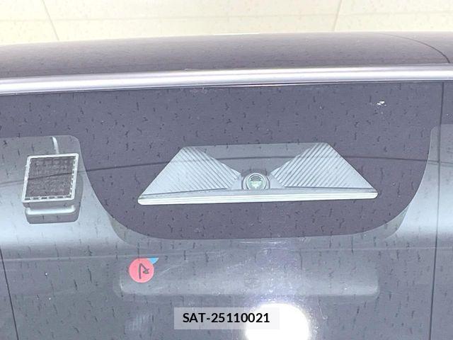 Honda N BOX CUSTOM 2023-11 8627983-5