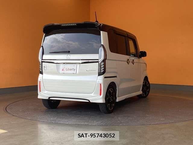 Honda N BOX CUSTOM 2018-04 8628029-16