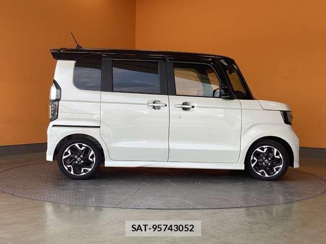 Honda N BOX CUSTOM 2018-04 8628029-18