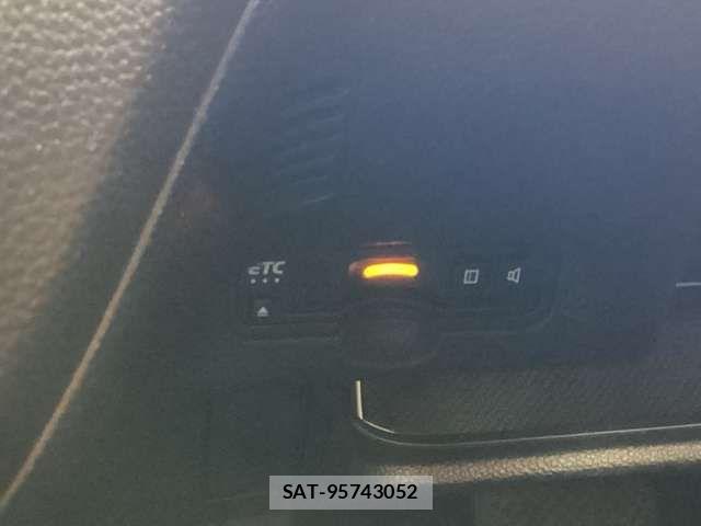 Honda N BOX CUSTOM 2018-04 8628029-6