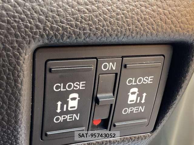 Honda N BOX CUSTOM 2018-04 8628029-7