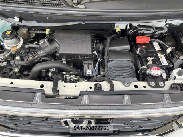 Honda N BOX CUSTOM 2024-04 8627985-17
