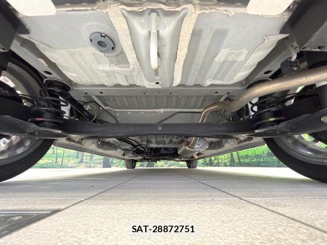 Honda N BOX CUSTOM 2024-04 8627985-18