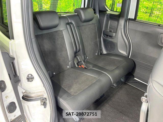 Honda N BOX CUSTOM 2024-04 8627985-8
