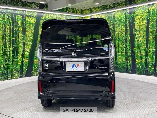 Honda N BOX CUSTOM 2018-03 8628044-15