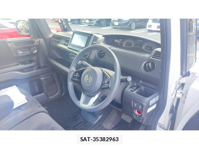 Honda N BOX CUSTOM 2018-09 8628055-9