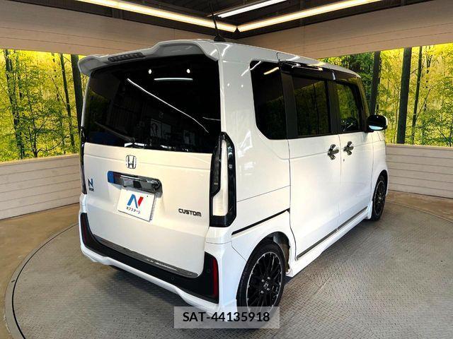 Honda N BOX CUSTOM 2024-11 8627986-16