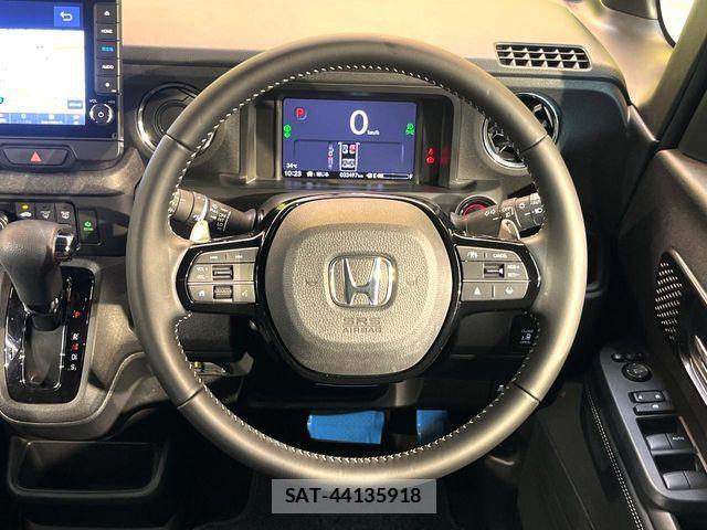 Honda N BOX CUSTOM 2024-11 8627986-7