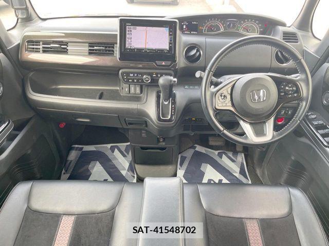 Honda N BOX CUSTOM 2018-08 8628035-1