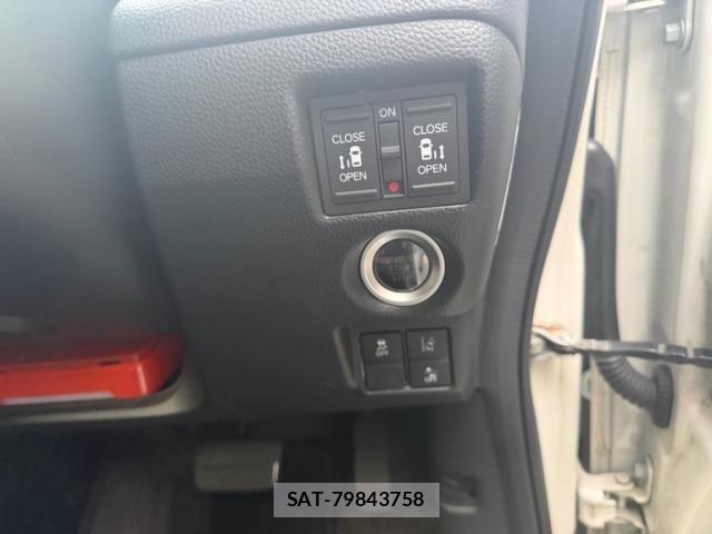 Honda N BOX CUSTOM 2019-09 8660626-13