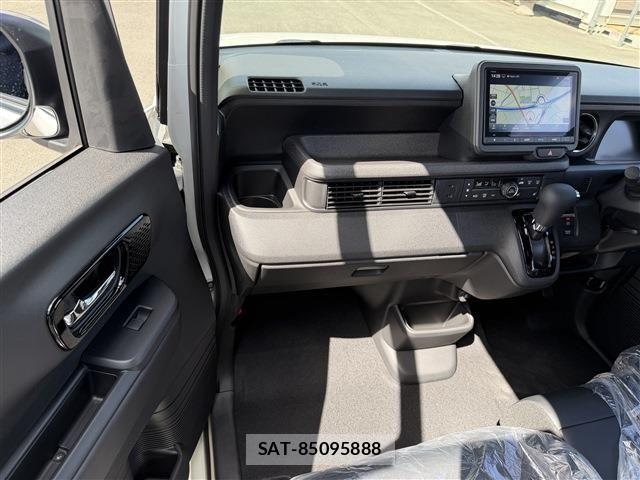Honda N BOX CUSTOM 2026-07 8660555-11