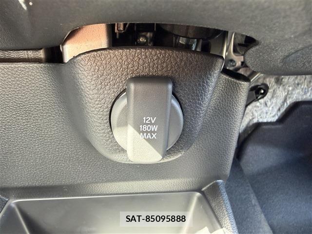 Honda N BOX CUSTOM 2026-07 8660555-22