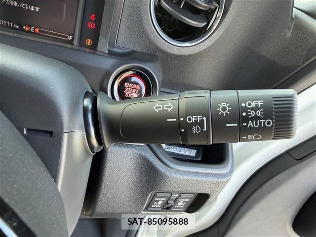 Honda N BOX CUSTOM 2026-07 8660555-28