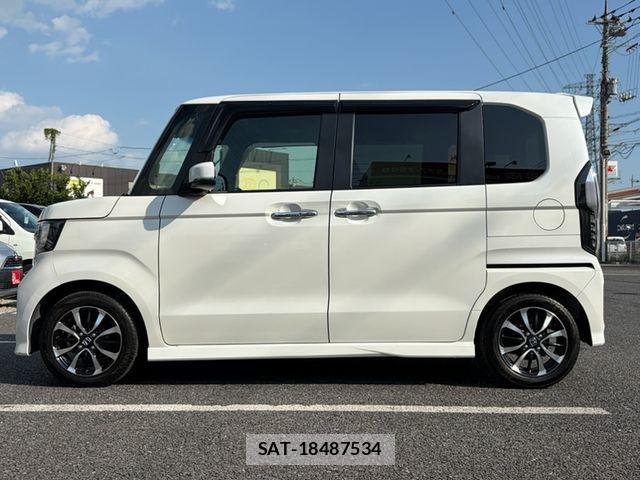 Honda N BOX CUSTOM 2019-02 8666626-12