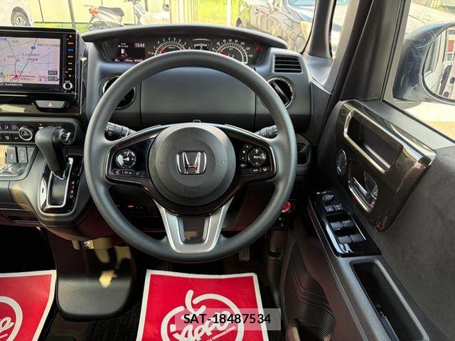 Honda N BOX CUSTOM 2019-02 8666626-15