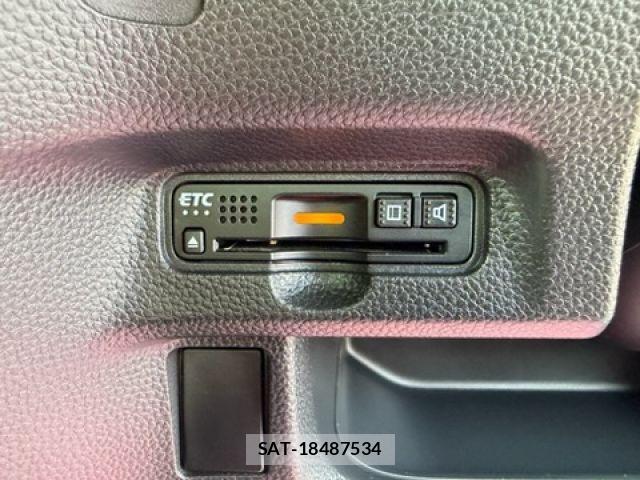 Honda N BOX CUSTOM 2019-02 8666626-21