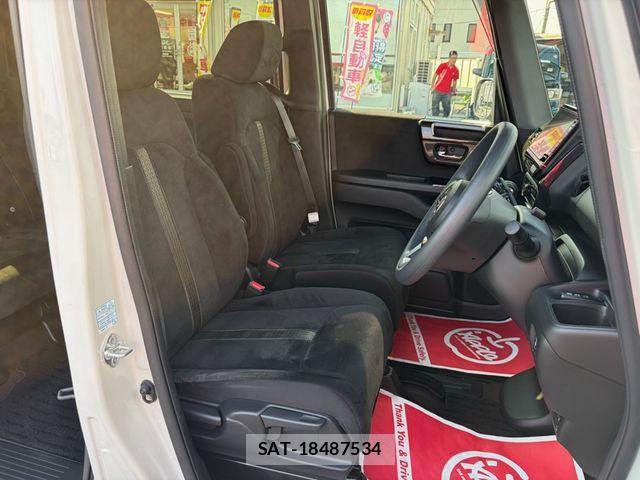 Honda N BOX CUSTOM 2019-02 8666626-24