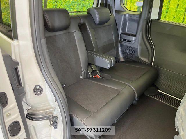 Honda N BOX CUSTOM 2026-07 8666610-8