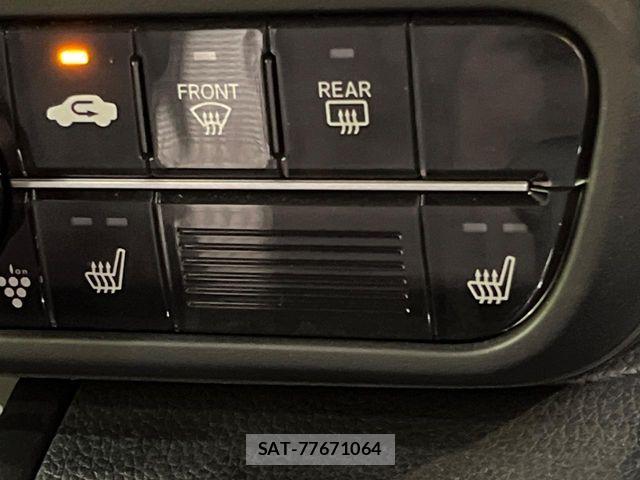 Honda N BOX CUSTOM 2022-01 8666619-7