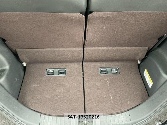 Honda N BOX CUSTOM 2018-04 8666624-13