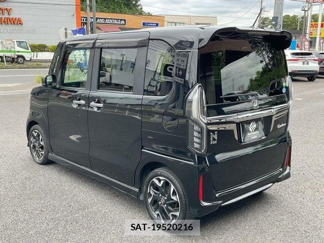 Honda N BOX CUSTOM 2018-04 8666624-2