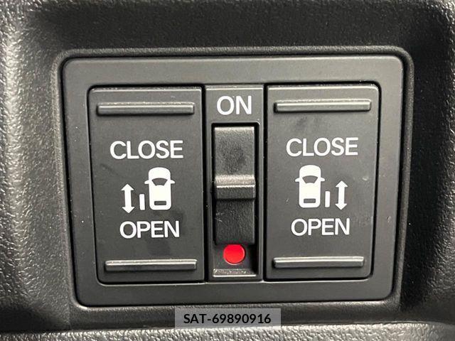 Honda N BOX CUSTOM 2024-03 8660566-4