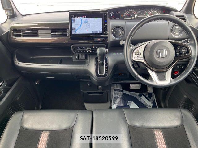 Honda N BOX CUSTOM 2020-02 8660590-1