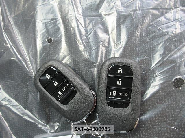 Honda N BOX CUSTOM 2026-08 8660565-20