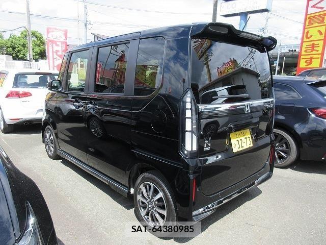 Honda N BOX CUSTOM 2026-08 8660565-25