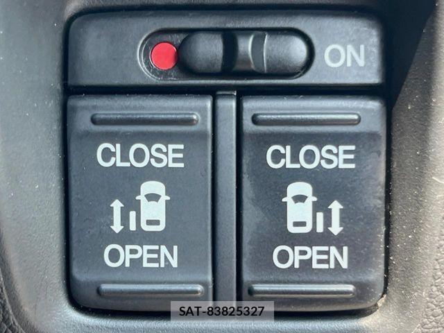 Honda N BOX CUSTOM 2017-07 8660618-3