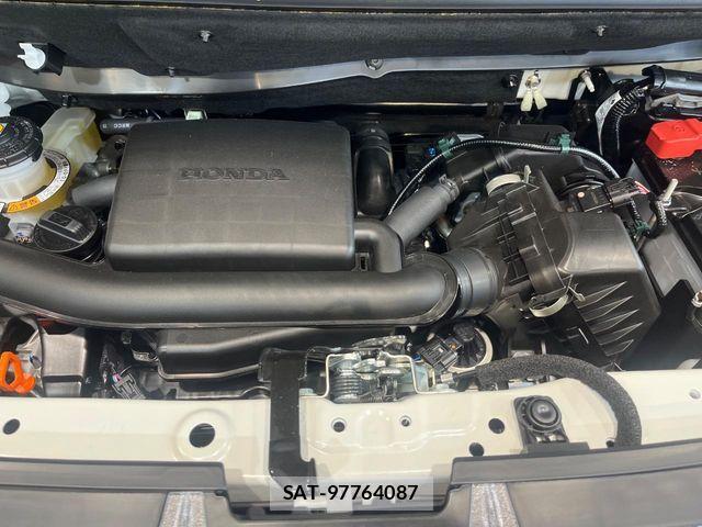 Honda N BOX CUSTOM 2026-08 8660563-17
