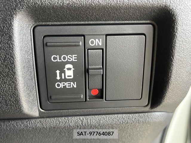 Honda N BOX CUSTOM 2026-08 8660563-4